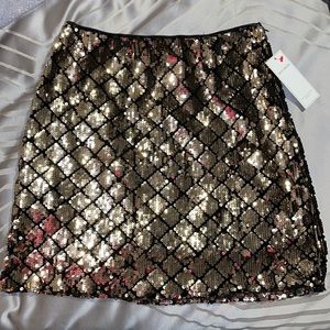 NWT gold and black sequin skirt, party skirt, going out skirt, sparkle skirt
